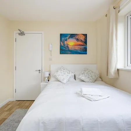 Blackberry - Stylish Self-Contained Flats In Soton City Centre Southampton Exterior photo