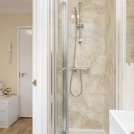 Blackberry - Stylish Self-Contained Flats In Soton City Centre Southampton Room photo